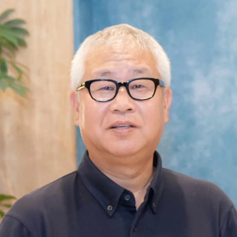 服部 秀樹 氏